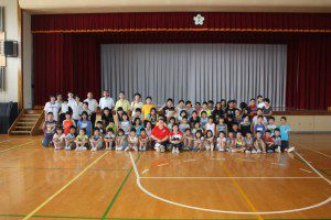 School children from Aikawa were presented with cards from students from the York region district school board, through the Helping Hands campaign. 